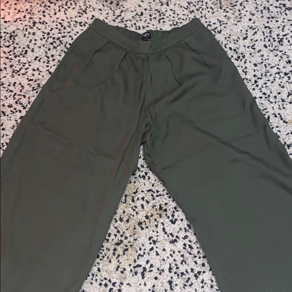 Flowy pants